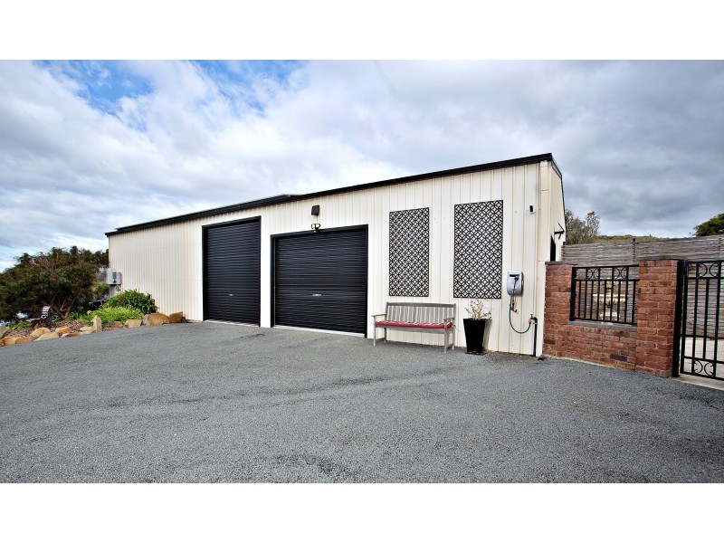 259 Old Aerodrome Road, Low Head TAS 7253