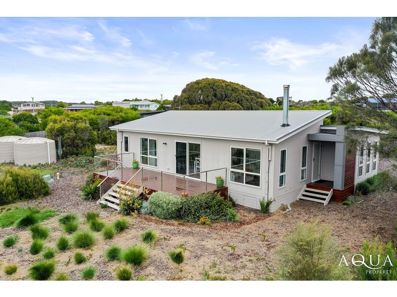 6 Ninth Island Crescent, Lulworth TAS 7252