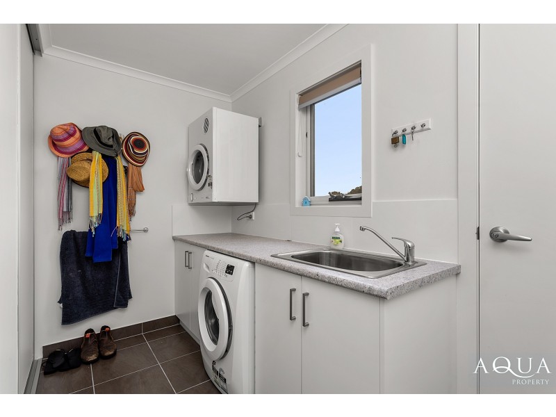 6 Ninth Island Crescent, Lulworth TAS 7252