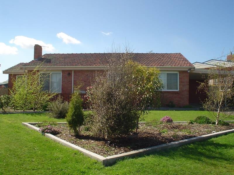 11 Tamar Avenue, George Town TAS 7253