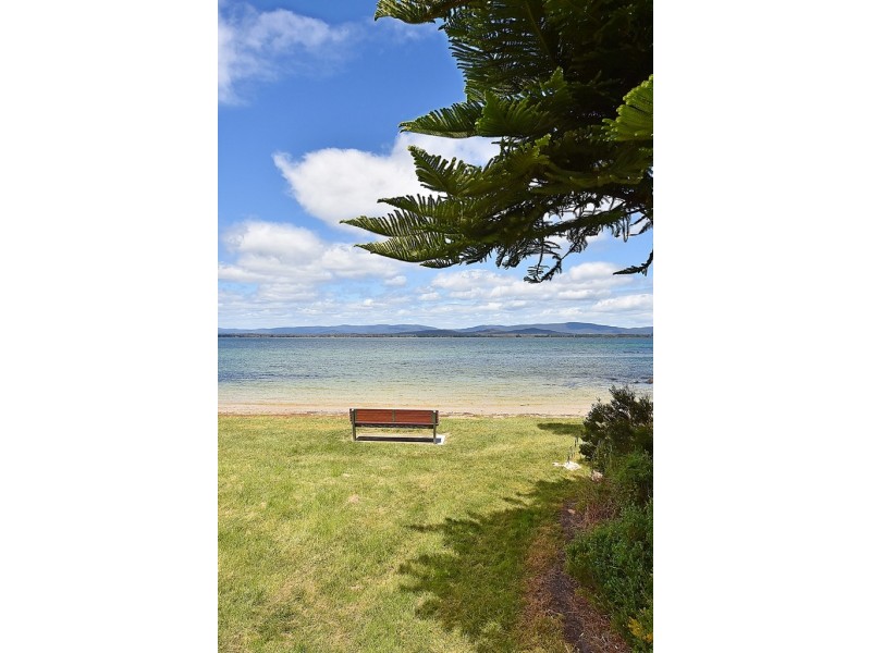 1/1 Perrin Drive, Low Head TAS 7253