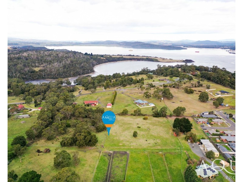 43 Pipe Clay Drive, George Town TAS 7253