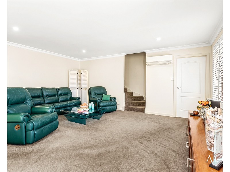 1/70 Gravelly Beach Road, Blackwall TAS 7275