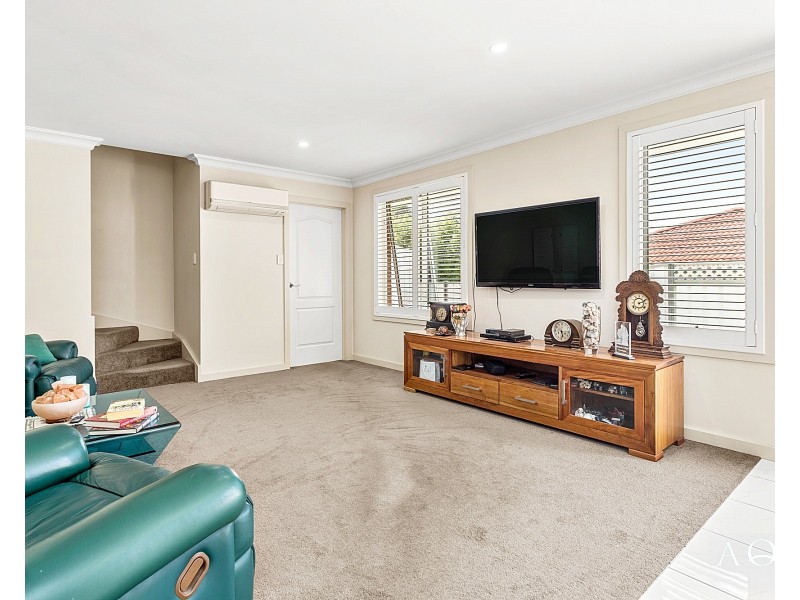 1/70 Gravelly Beach Road, Blackwall TAS 7275