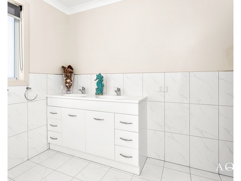 1/70 Gravelly Beach Road, Blackwall TAS 7275