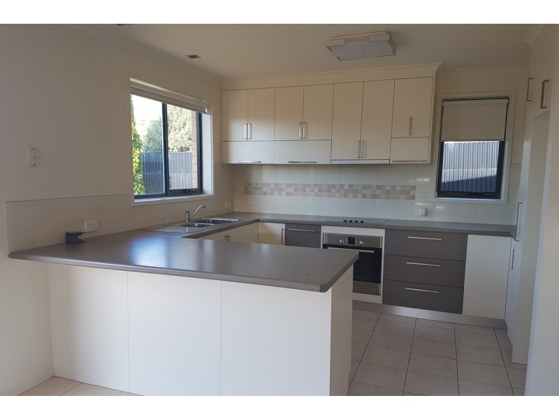 2/23 Skyline Drive, Ambleside TAS 7310