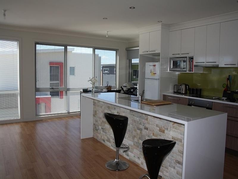 2/3 Arthur Street, Shearwater TAS 7307