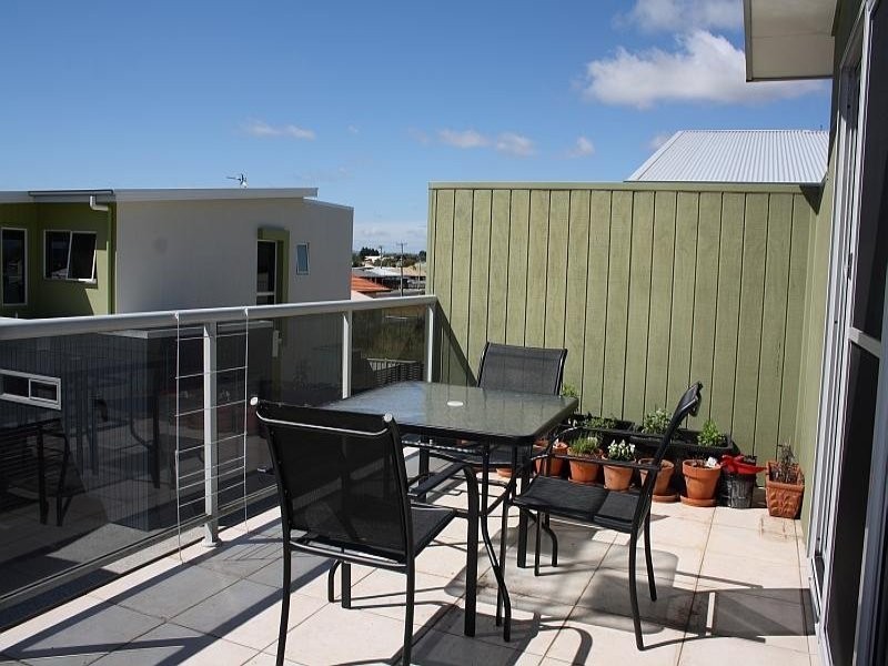 2/3 Arthur Street, Shearwater TAS 7307