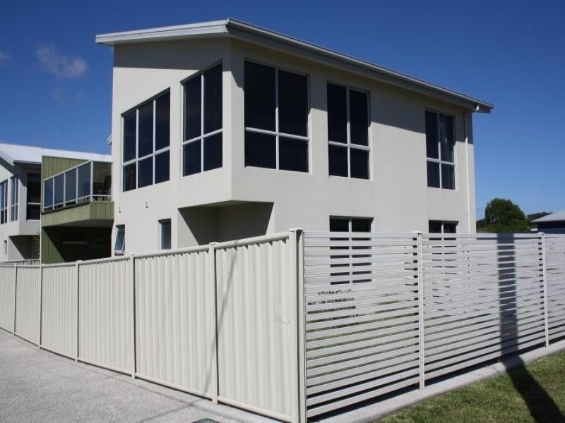 2/3 Arthur Street, Shearwater TAS 7307