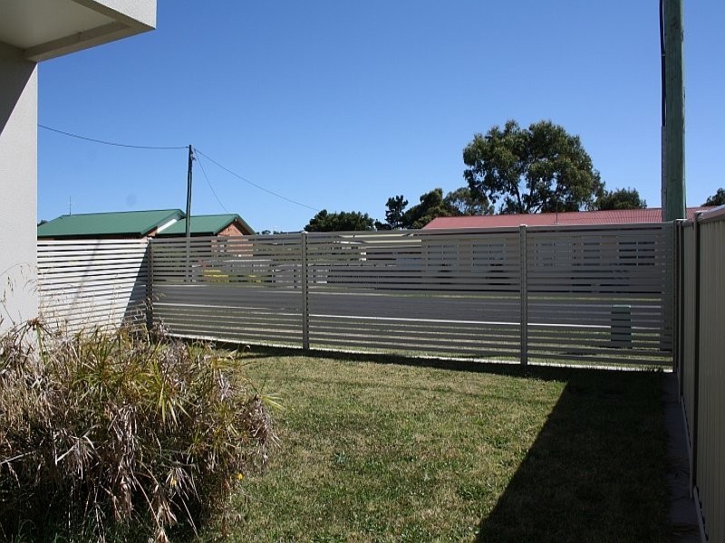 2/3 Arthur Street, Shearwater TAS 7307
