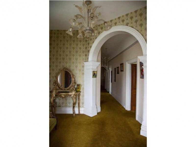 16 Victoria Parade, Devonport TAS 7310