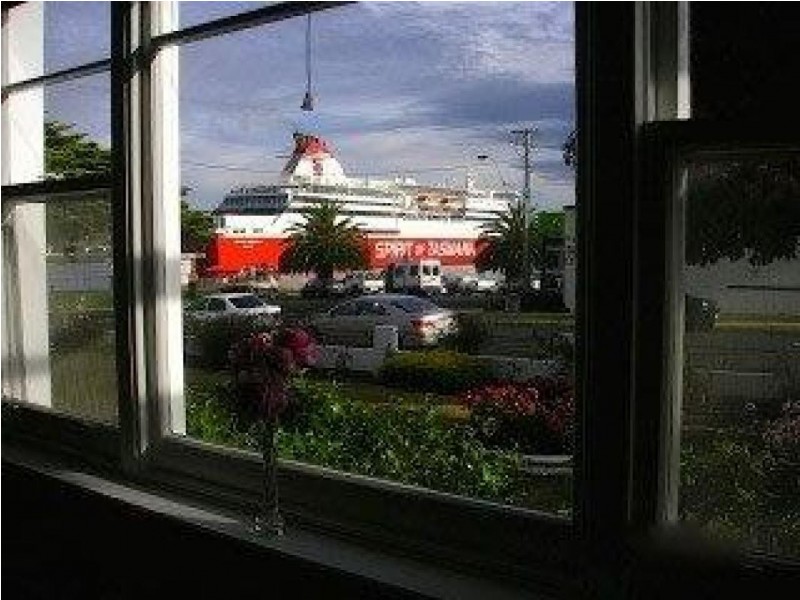 16 Victoria Parade, Devonport TAS 7310