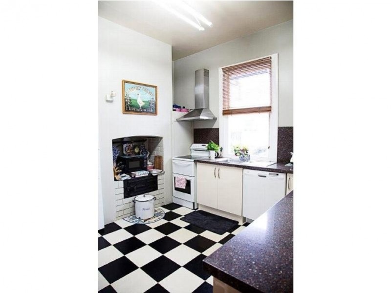 53 Stewart Street, Devonport TAS 7310
