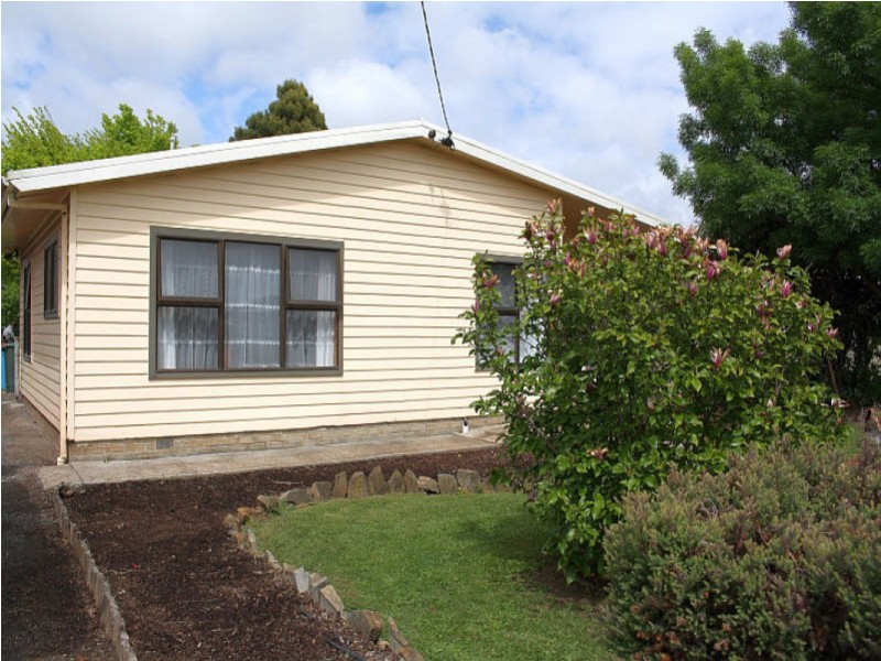 11 Gerrand Street, Latrobe TAS 7307