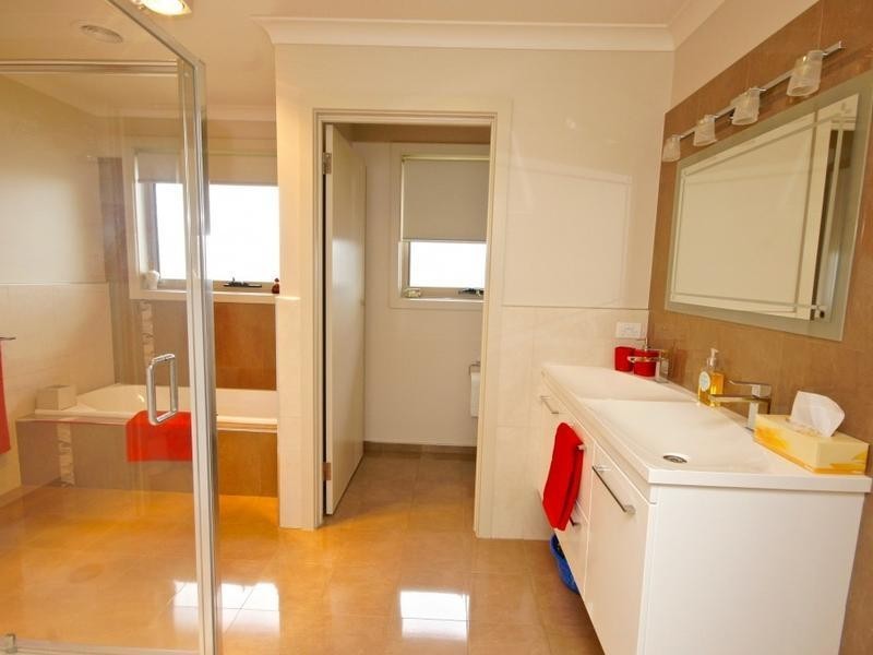 18 Rowena Court, Devonport TAS 7310