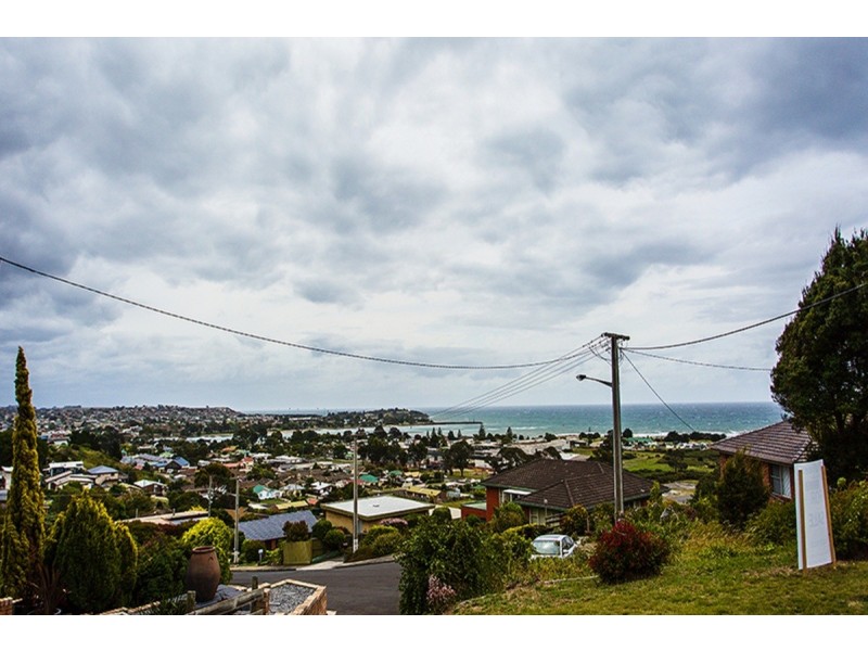 5 Cliffden Court, East Devonport TAS 7310