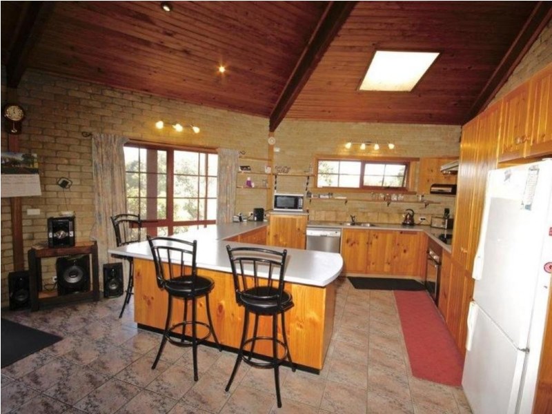65 Lawrence Drive, Devonport TAS 7310