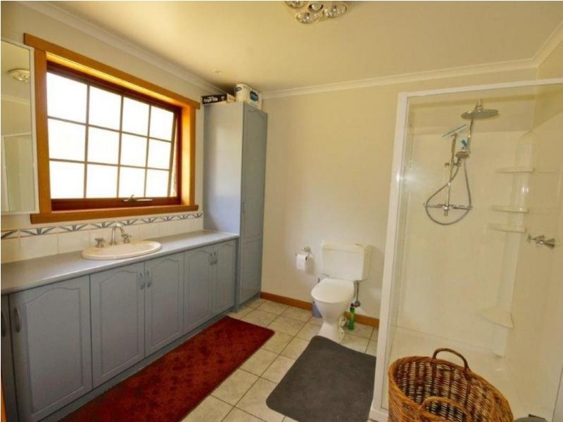 65 Lawrence Drive, Devonport TAS 7310