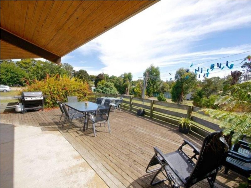 65 Lawrence Drive, Devonport TAS 7310