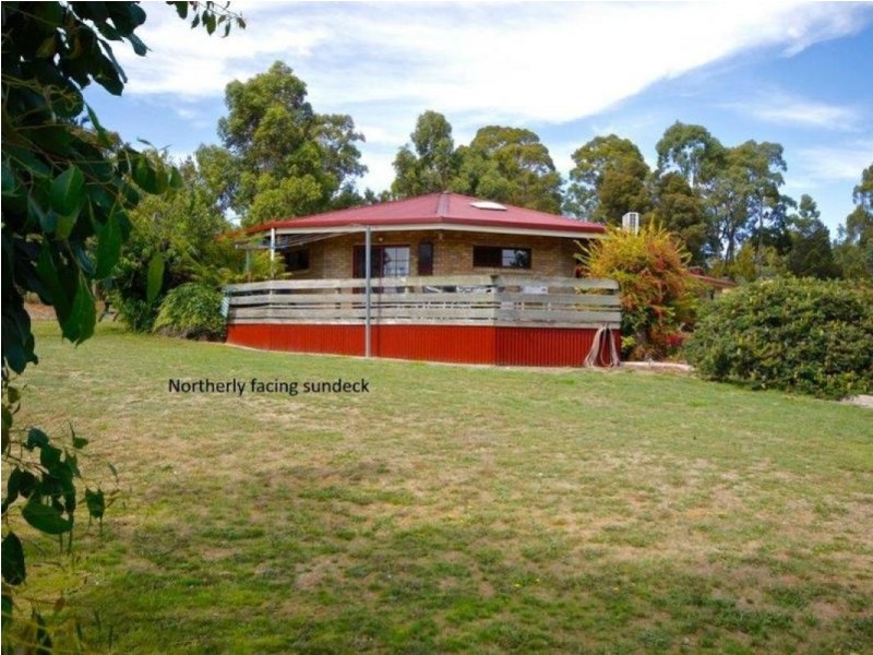 65 Lawrence Drive, Devonport TAS 7310