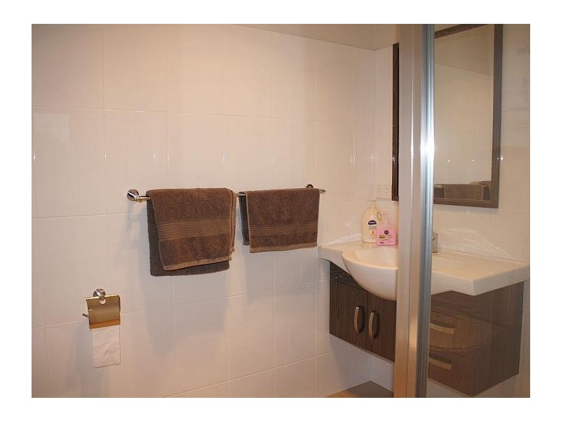 8/12 Links Court, Shearwater TAS 7307