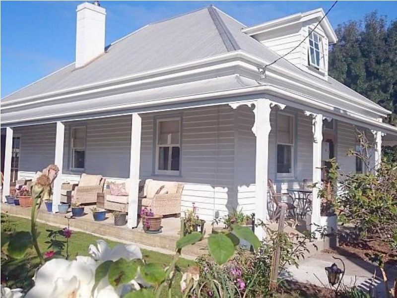 6 George Street, Latrobe TAS 7307