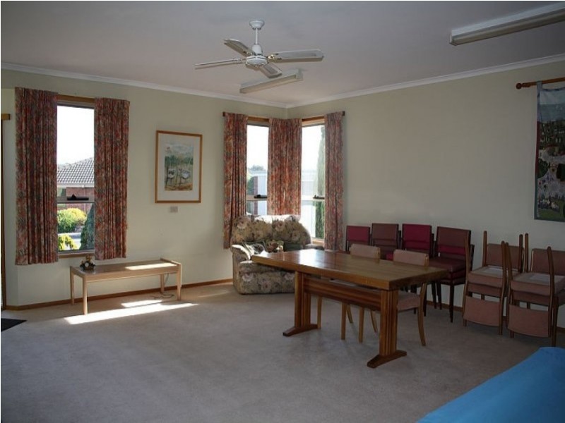 17/1 Seahaven Crescent, Shearwater TAS 7307