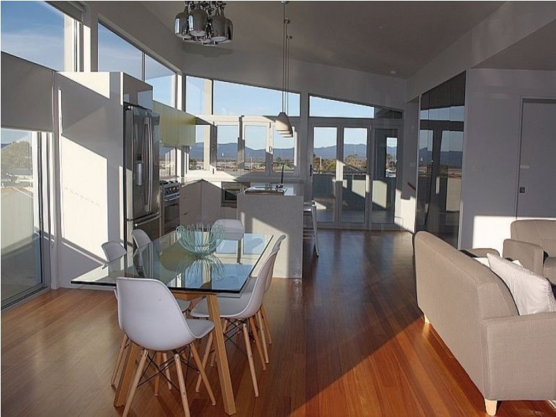 2/13 Franklin Court, Shearwater TAS 7307