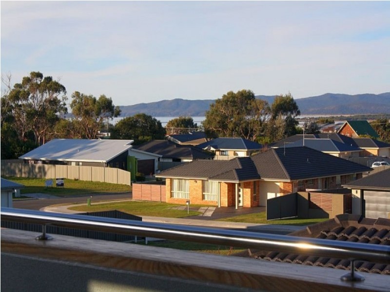 2/13 Franklin Court, Shearwater TAS 7307