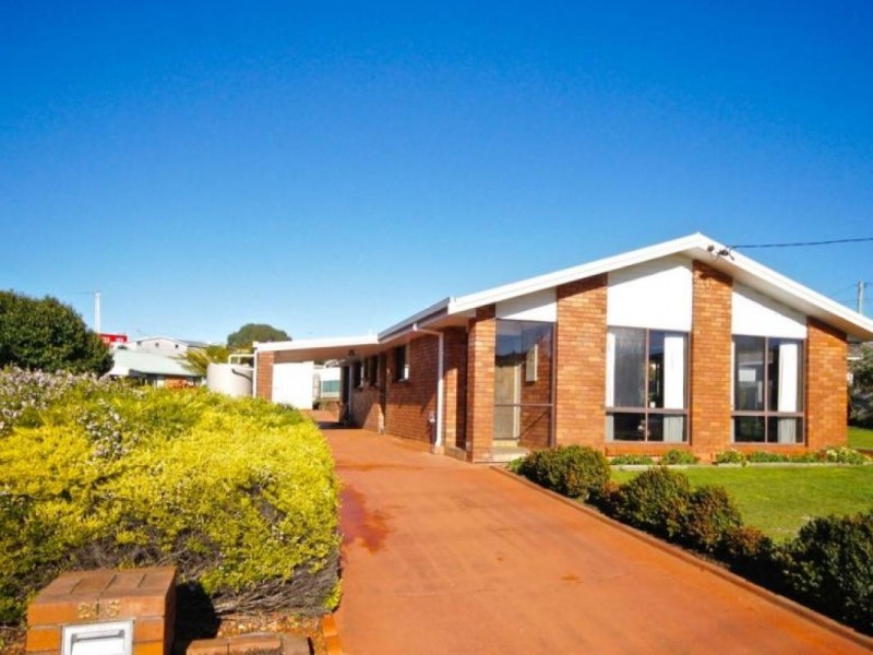 205 Steele Street, Devonport TAS 7310