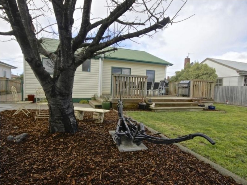 7 Ashgrove Street, Devonport TAS 7310