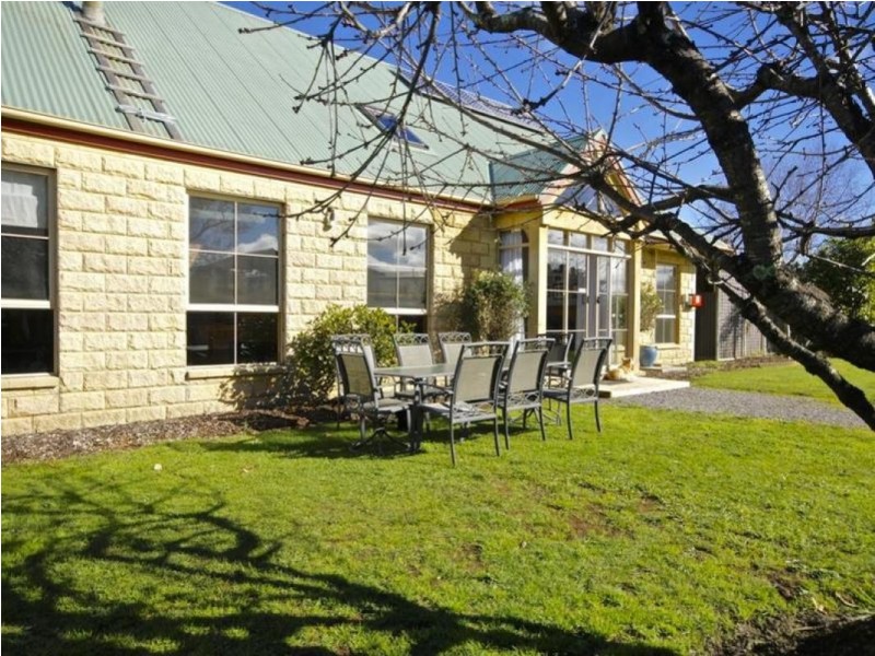 2 Pioneer Crescent, Sheffield TAS 7306