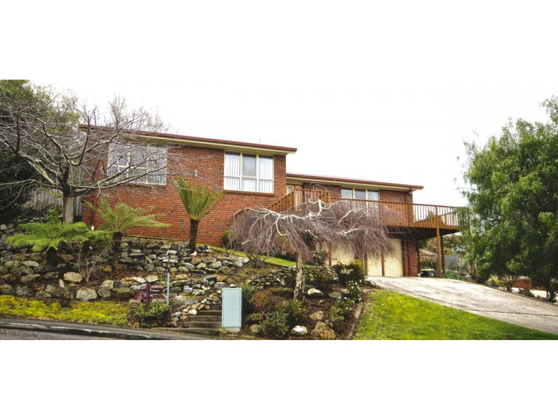 18 Kywong Crescent, West Ulverstone TAS 7315