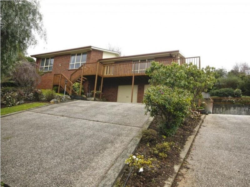 18 Kywong Crescent, West Ulverstone TAS 7315