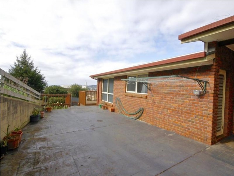 18 Kywong Crescent, West Ulverstone TAS 7315