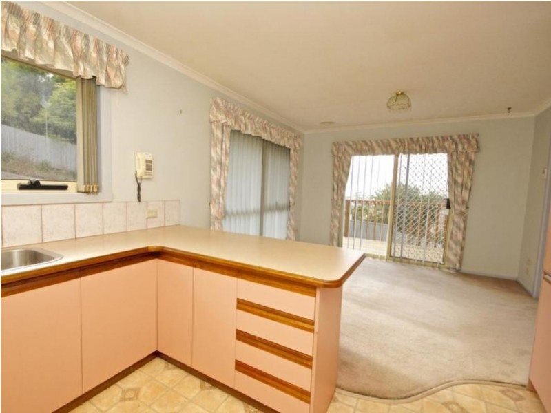 18 Kywong Crescent, West Ulverstone TAS 7315