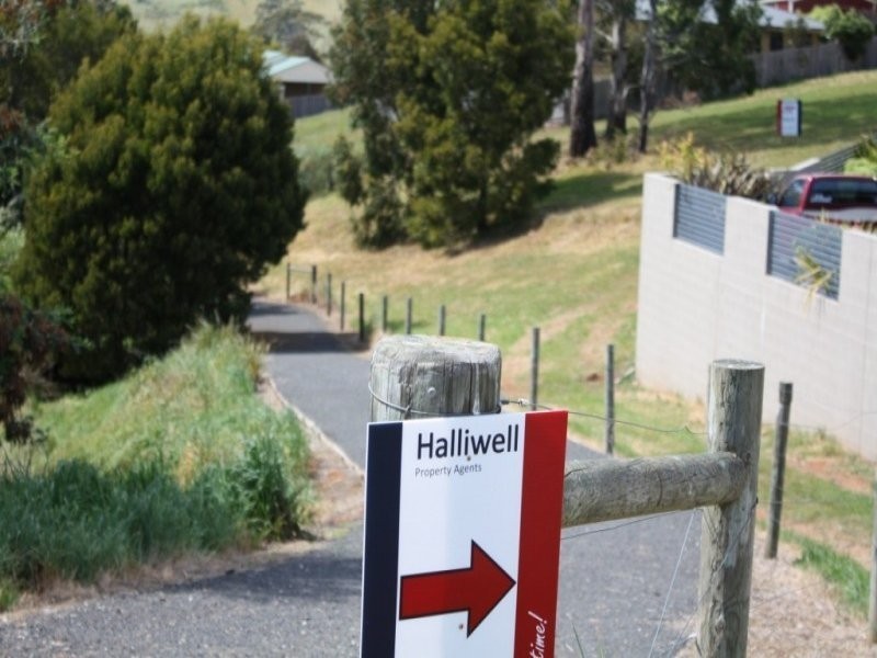10 Langslow Drive, Miandetta TAS 7310