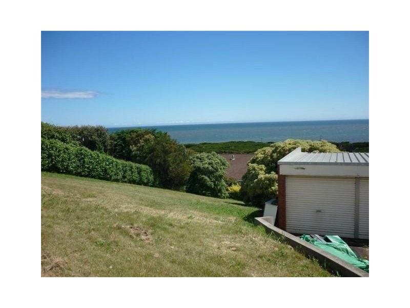 10 Cromwell Crescent, Devonport TAS 7310