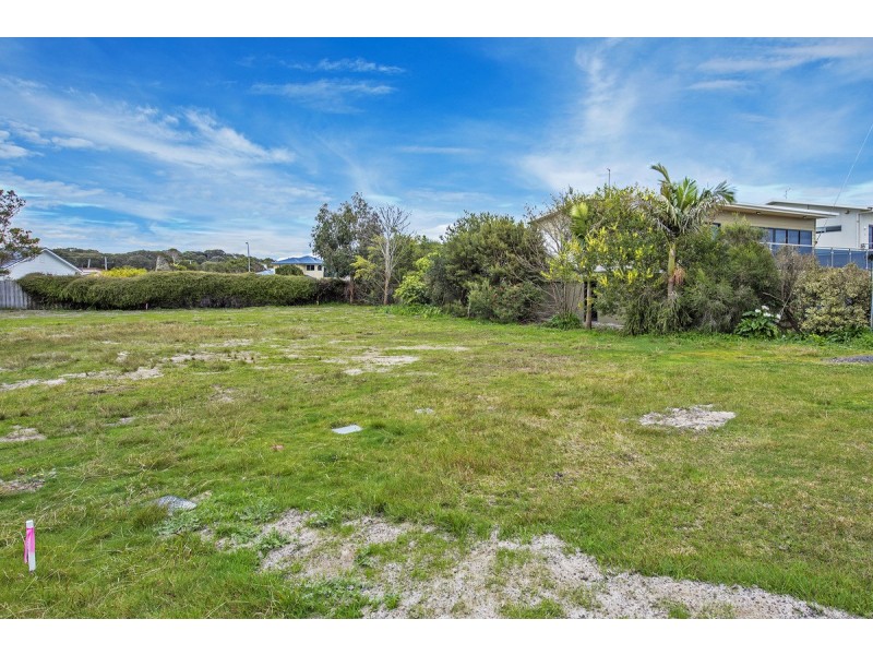 27 Hawley Esplanade, Hawley Beach TAS 7307
