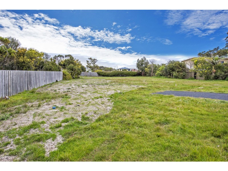 27 Hawley Esplanade, Hawley Beach TAS 7307