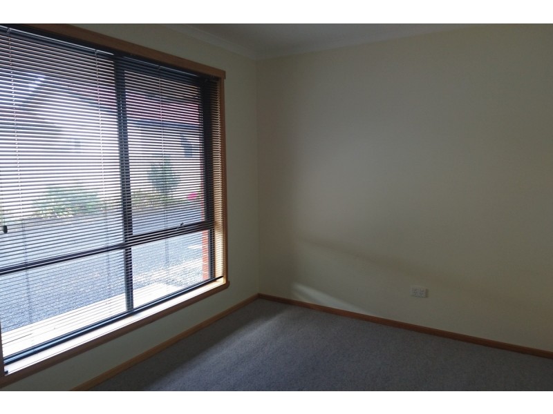2/115 William Street, Devonport TAS 7310