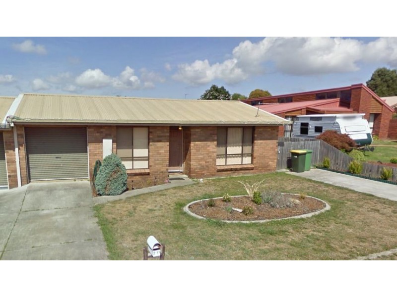 2/11 Arden Avenue, Devonport TAS 7310