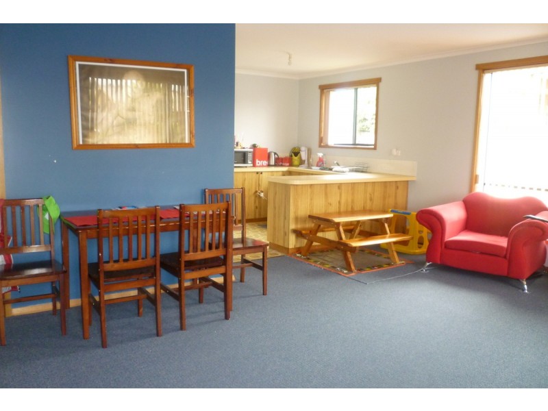 2/11 Arden Avenue, Devonport TAS 7310