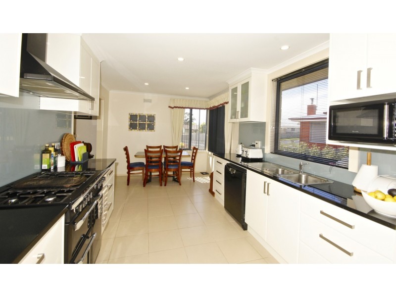 50 Chichester Drive, Devonport TAS 7310