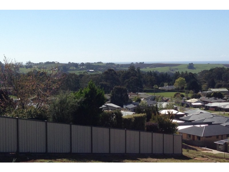 33 Leary Avenue, Stony Rise TAS 7310