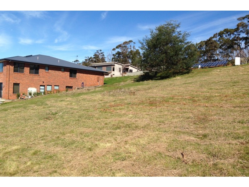 33 Leary Avenue, Stony Rise TAS 7310