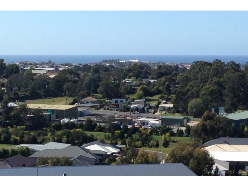 33 Leary Avenue, Stony Rise TAS 7310