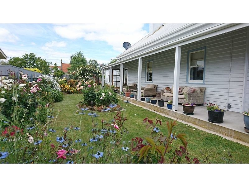 6 George Street, Latrobe TAS 7307