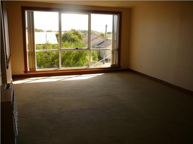 123 Best Street, Devonport TAS 7310