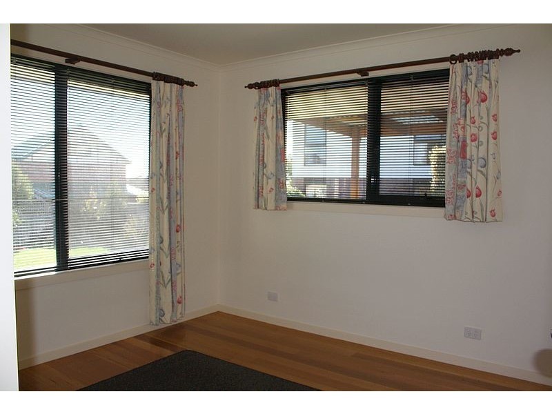 5 Freer Street, Shearwater TAS 7307